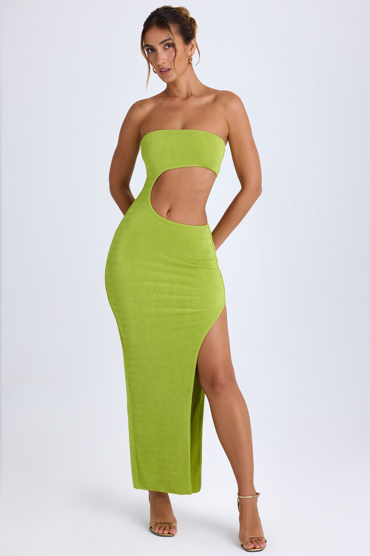 Robe longue bandeau découpée en vert poire