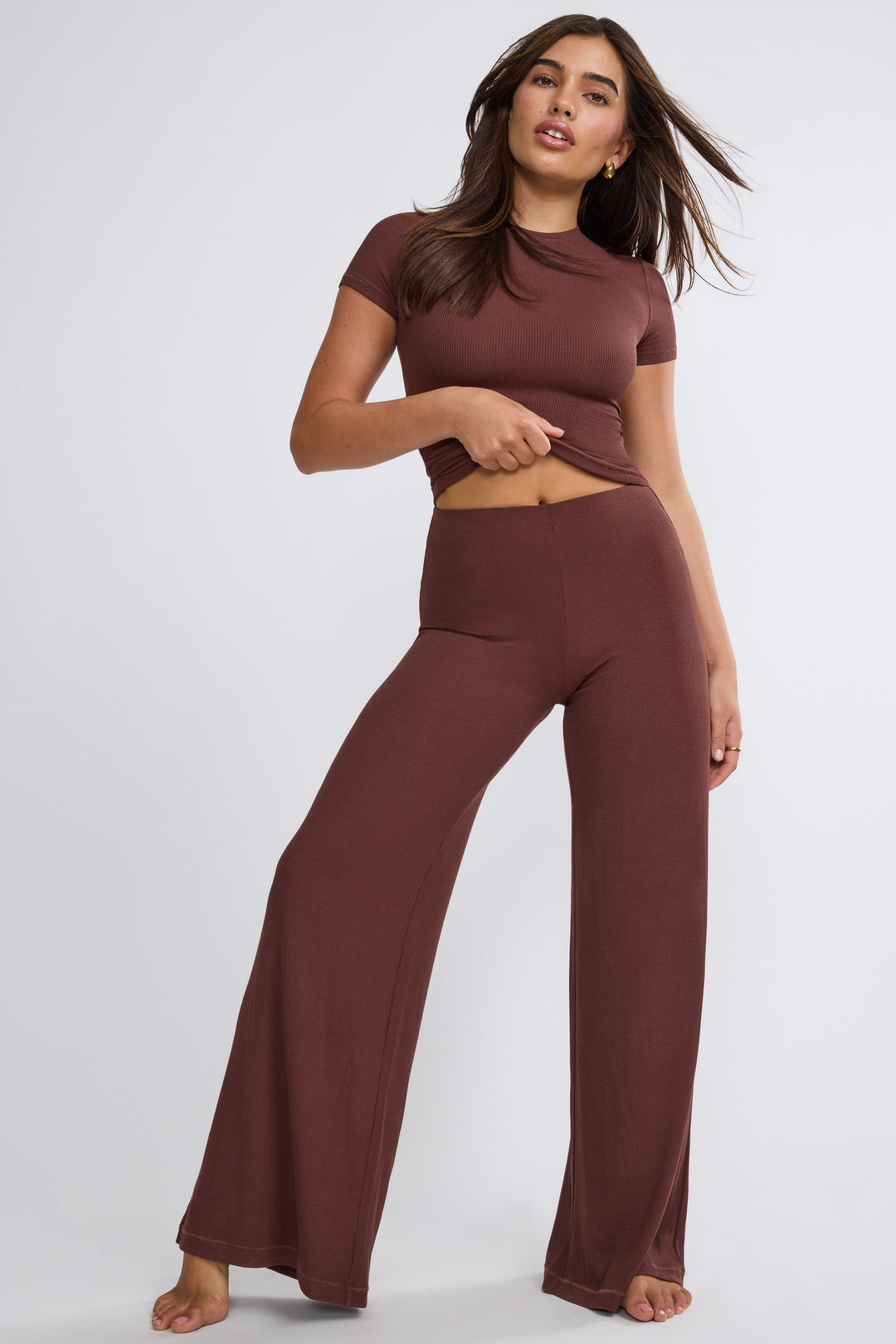 Nour Petite Mid Rise Wide Leg Trousers in Chocolate | Oh Polly