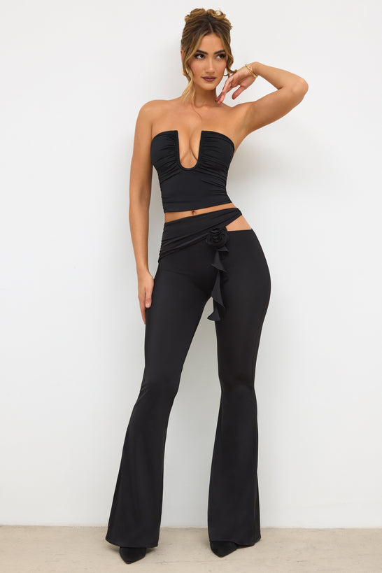 Petite - Pantalon évasé taille mi-haute en jersey de qualité supérieure avec détail de roses - Noir