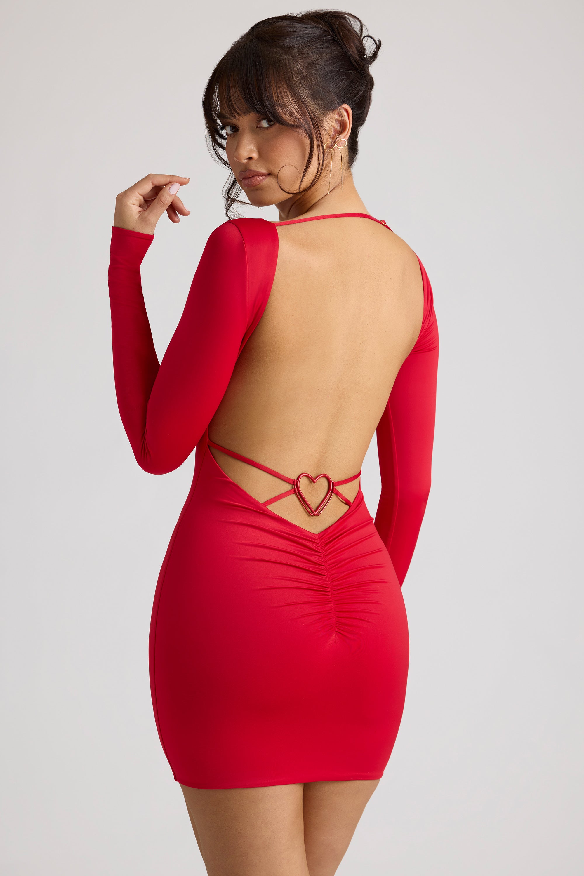 Fire Up Your Looks With A Red Dress - Lookiero Blog