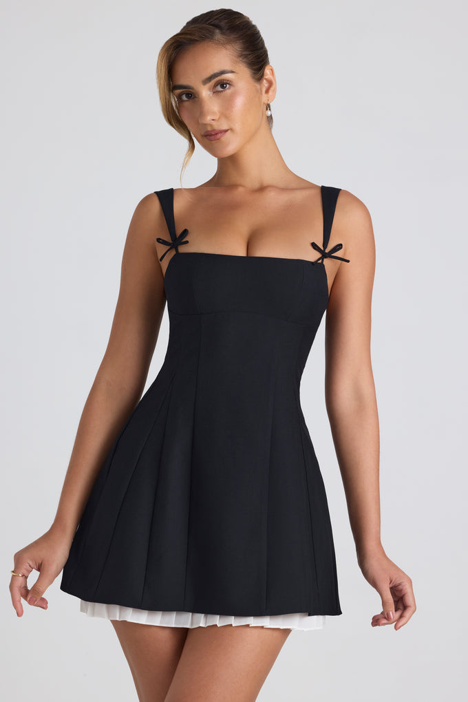 Mini-robe trapèze plissée avec nœud, noir