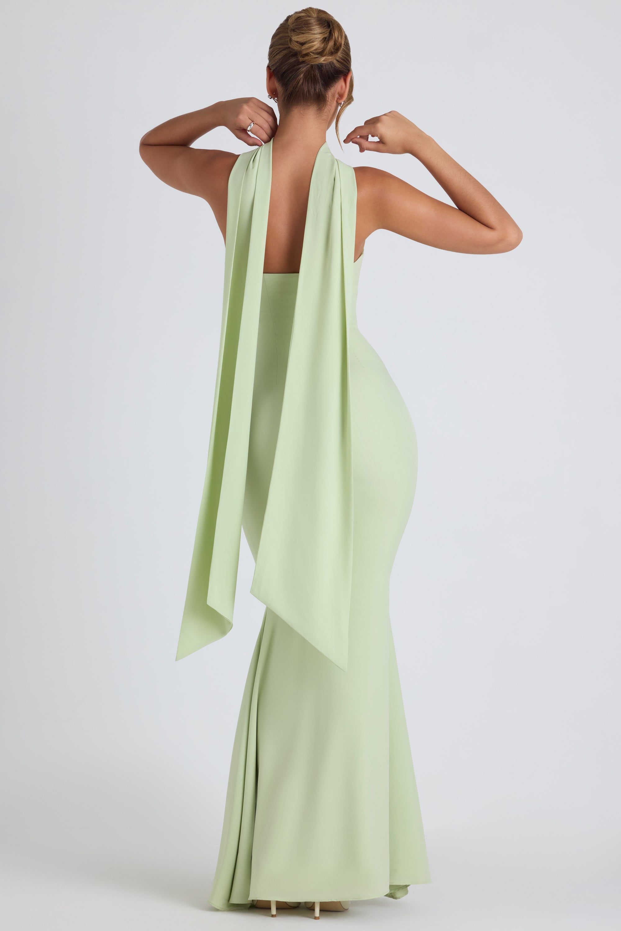 Robe sans bretelles avec détail d'écharpe, vert printemps