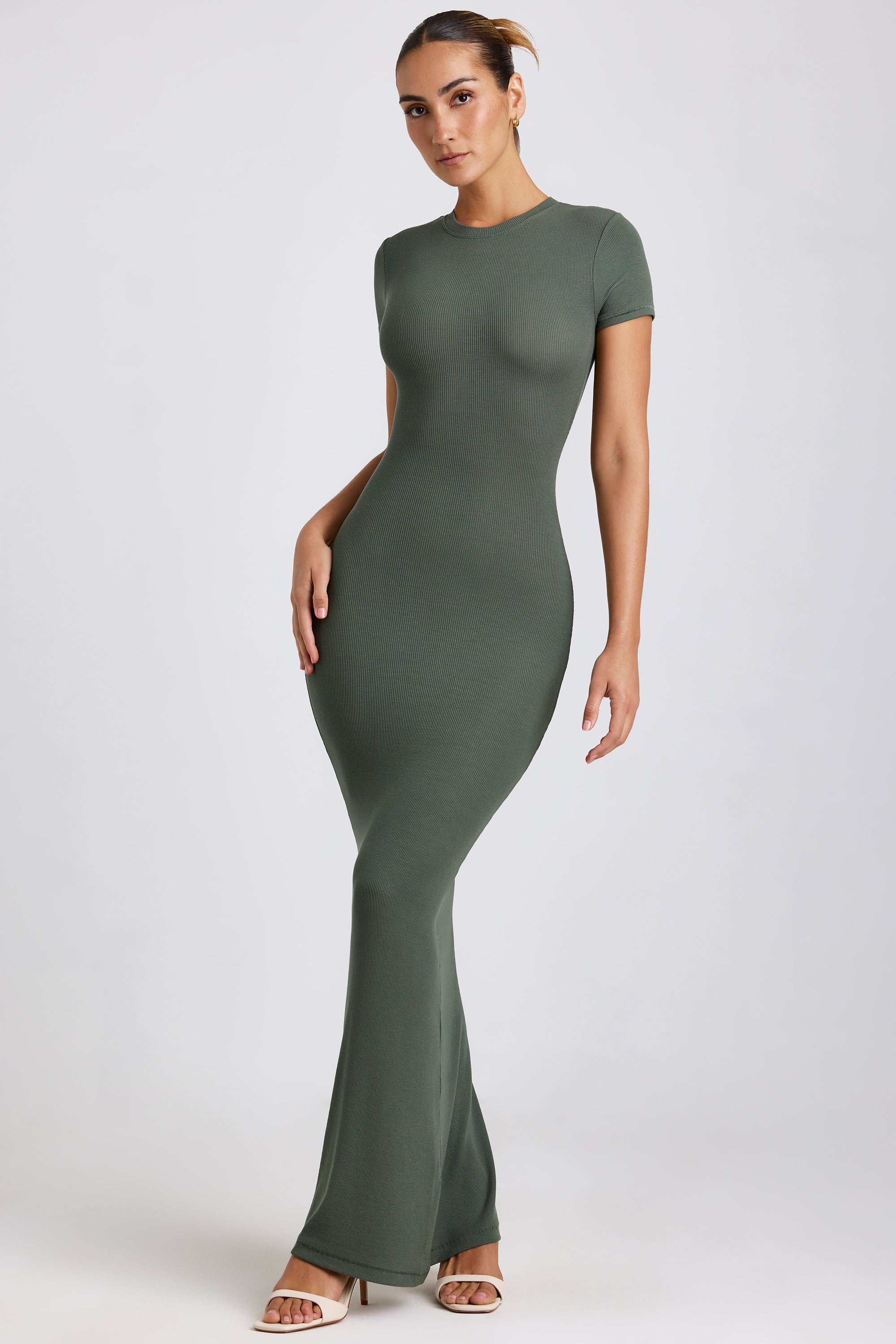 Robe longue côtelée en modal vert kaki