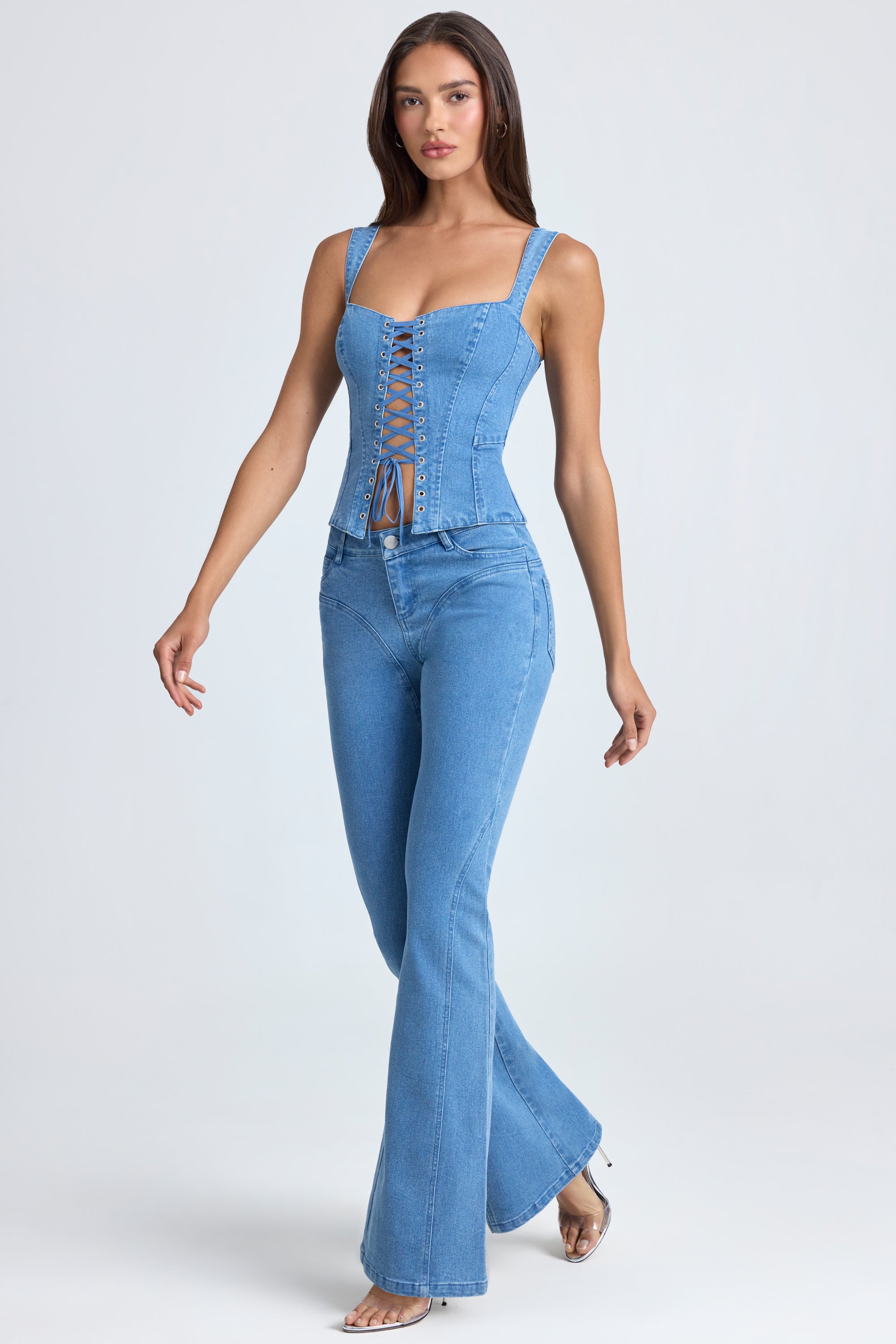 Mid-Rise Flared Jeans in Mid Blue Stonewash