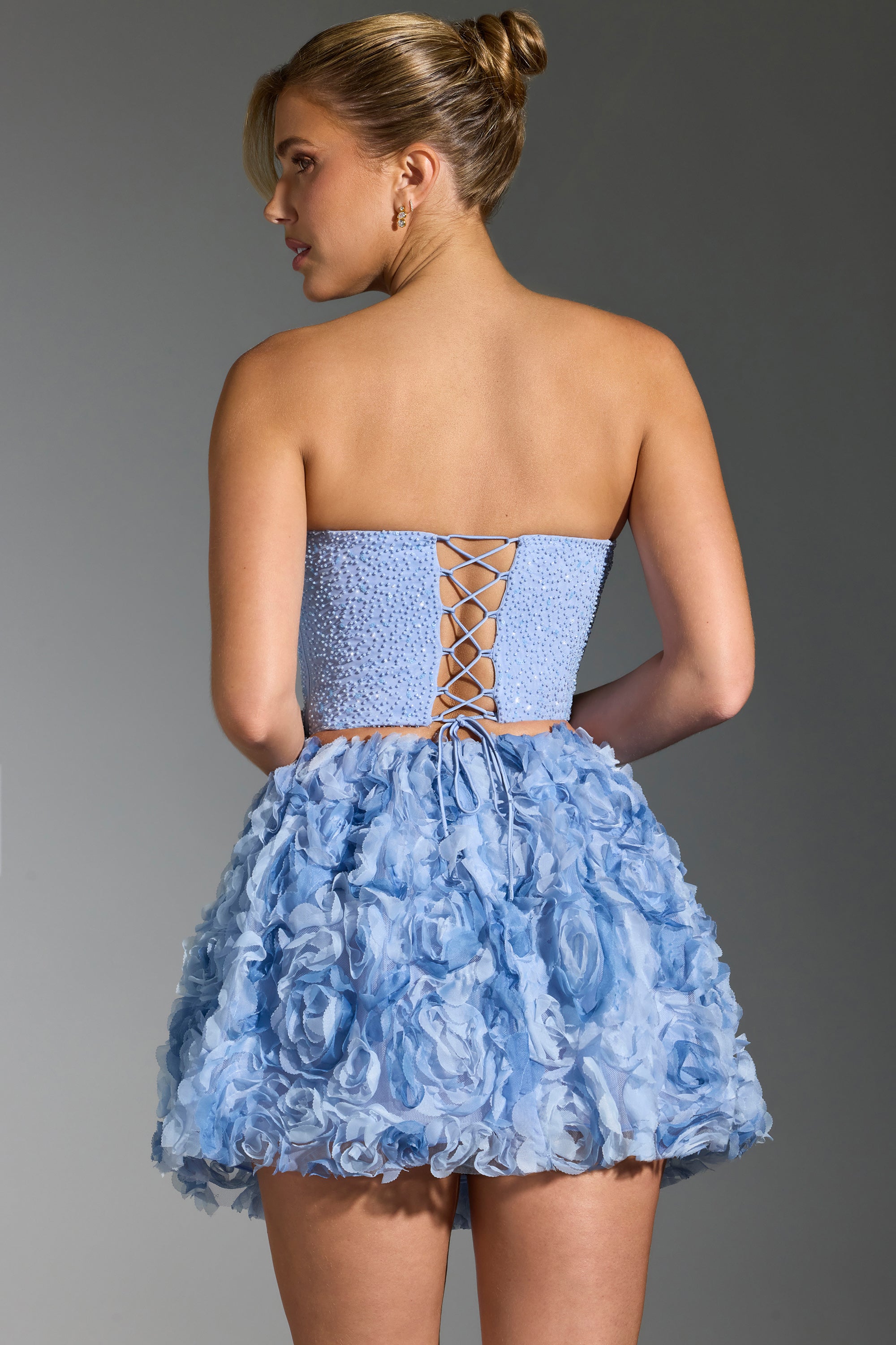 Haut corset orné en bleu