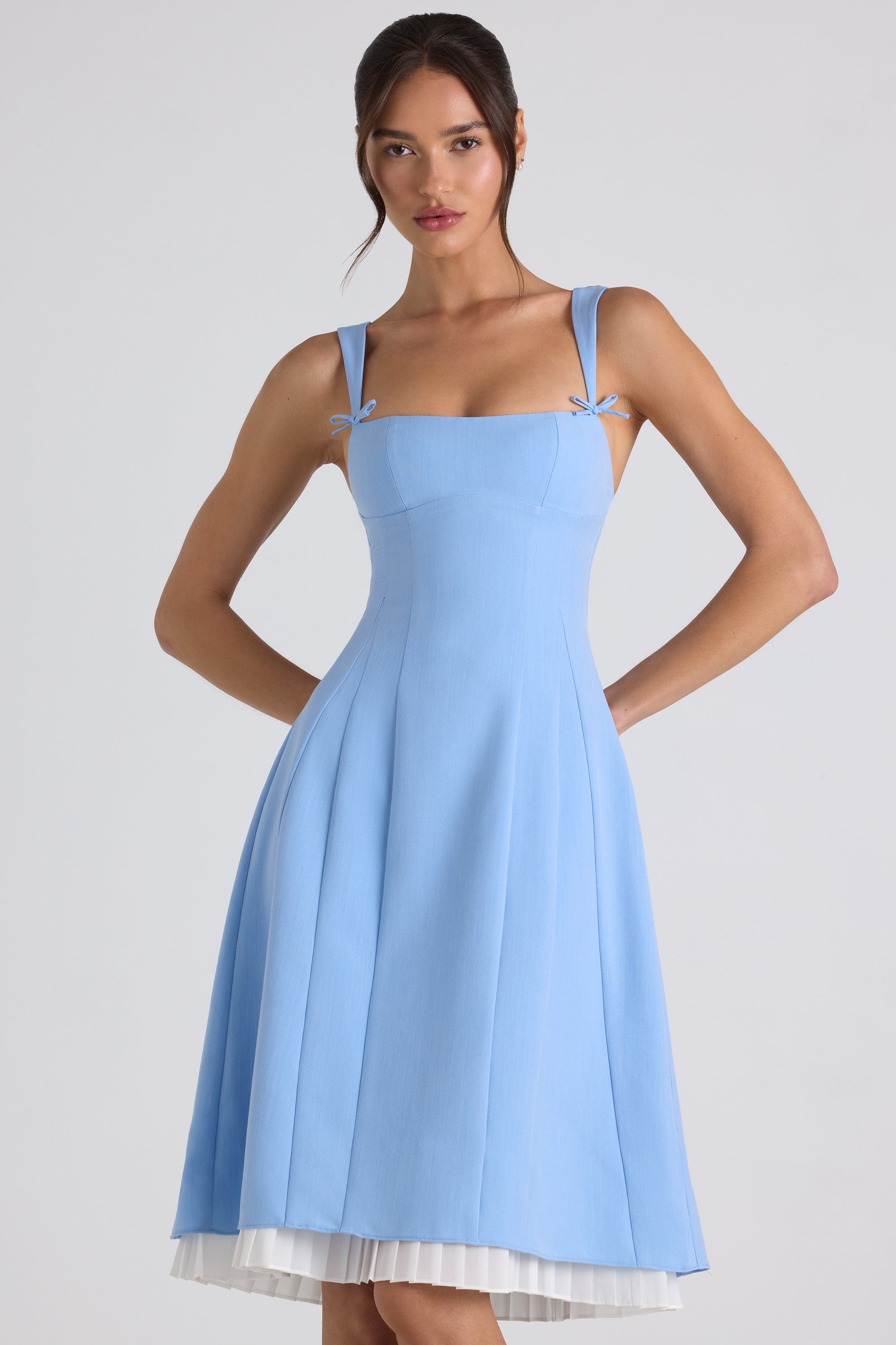 Robe midi trapèze plissée avec nœud en bleu ciel