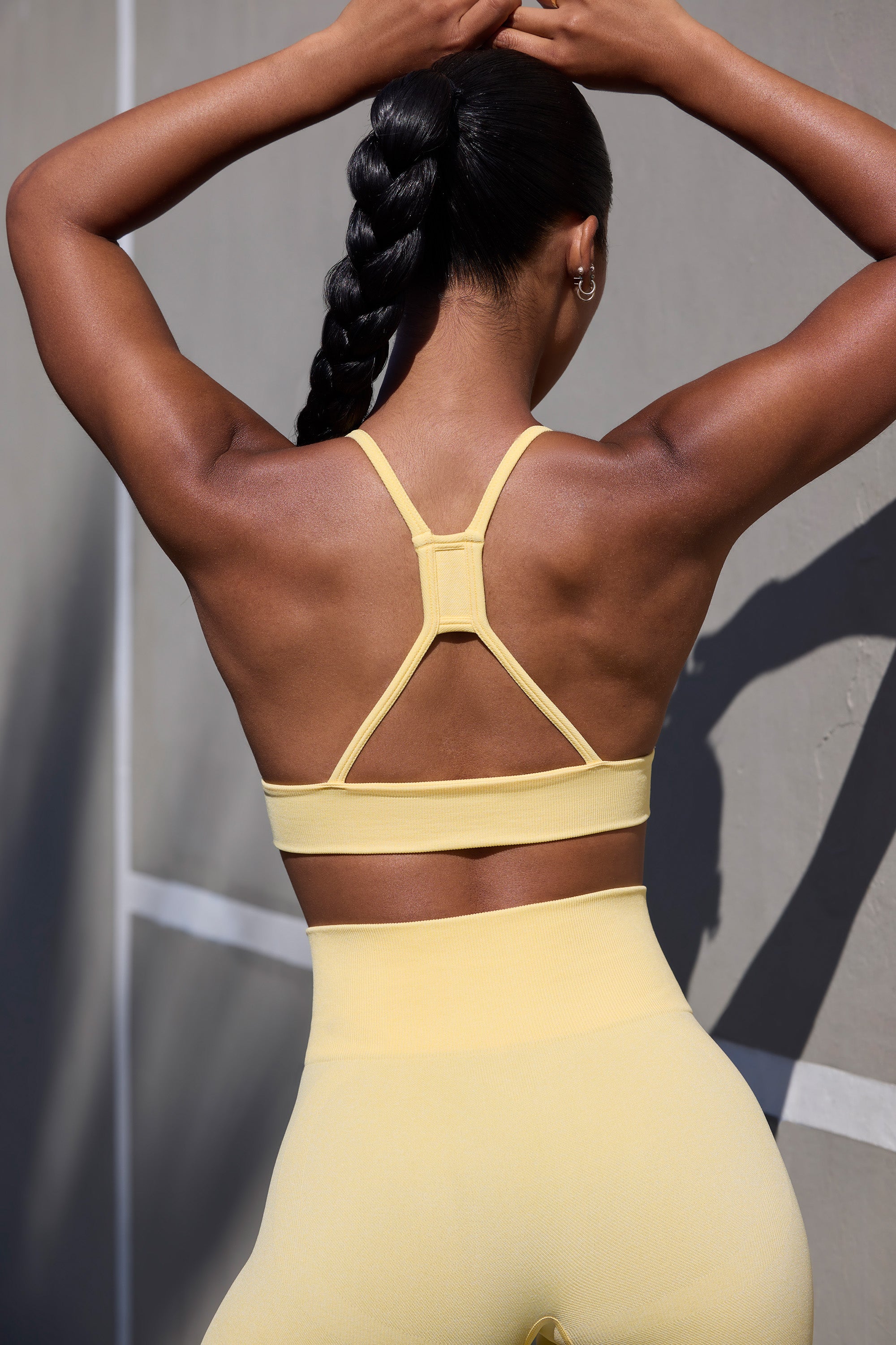 Soutien-gorge de sport triangle sans couture Super Sculpt en jaune doux