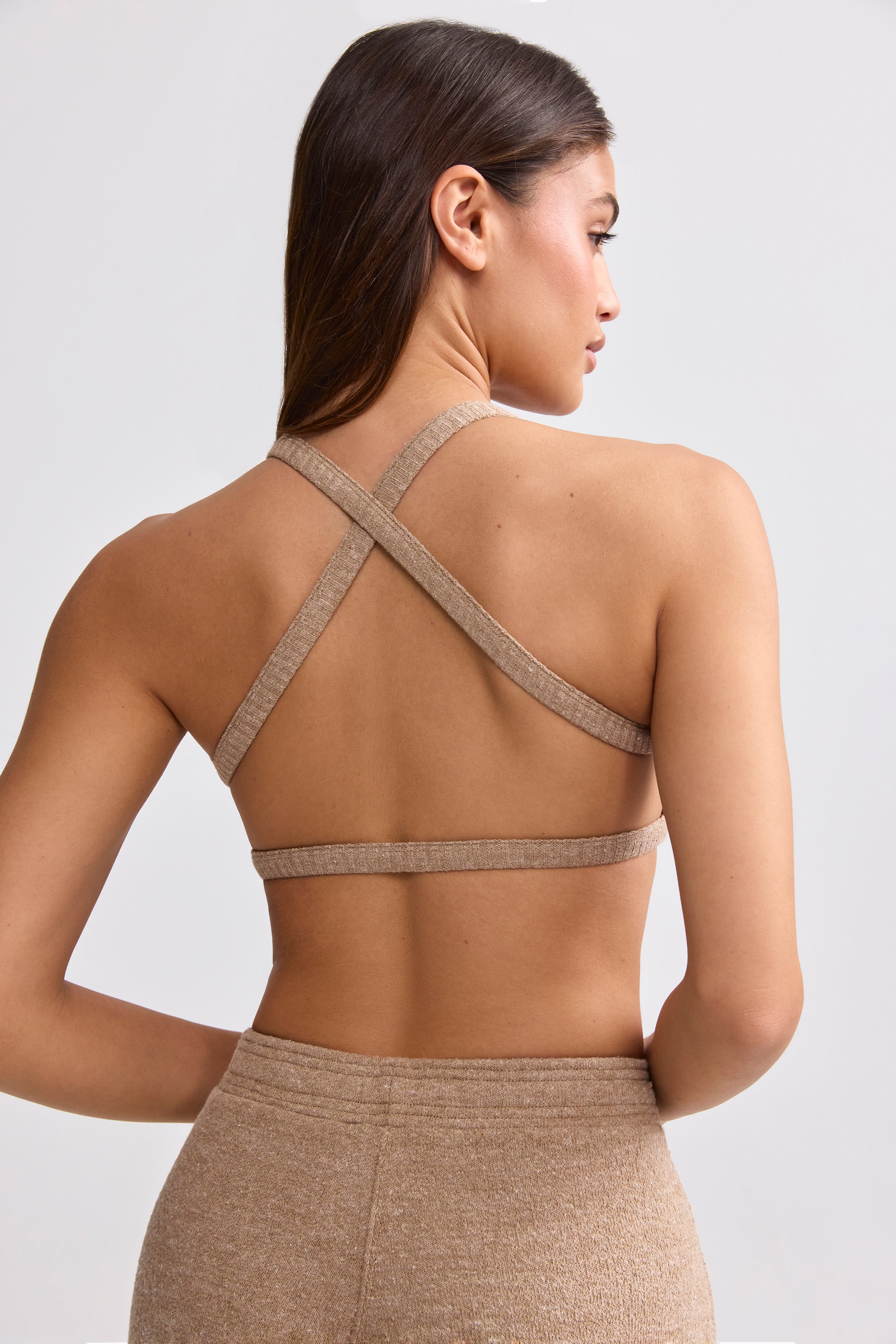 Bralette à encolure dégagée en tissu éponge en marron moka