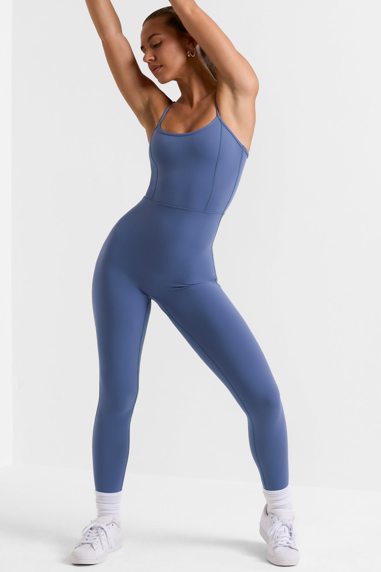 Petite Unitard pleine longueur à dos ouvert en bleu ardoise