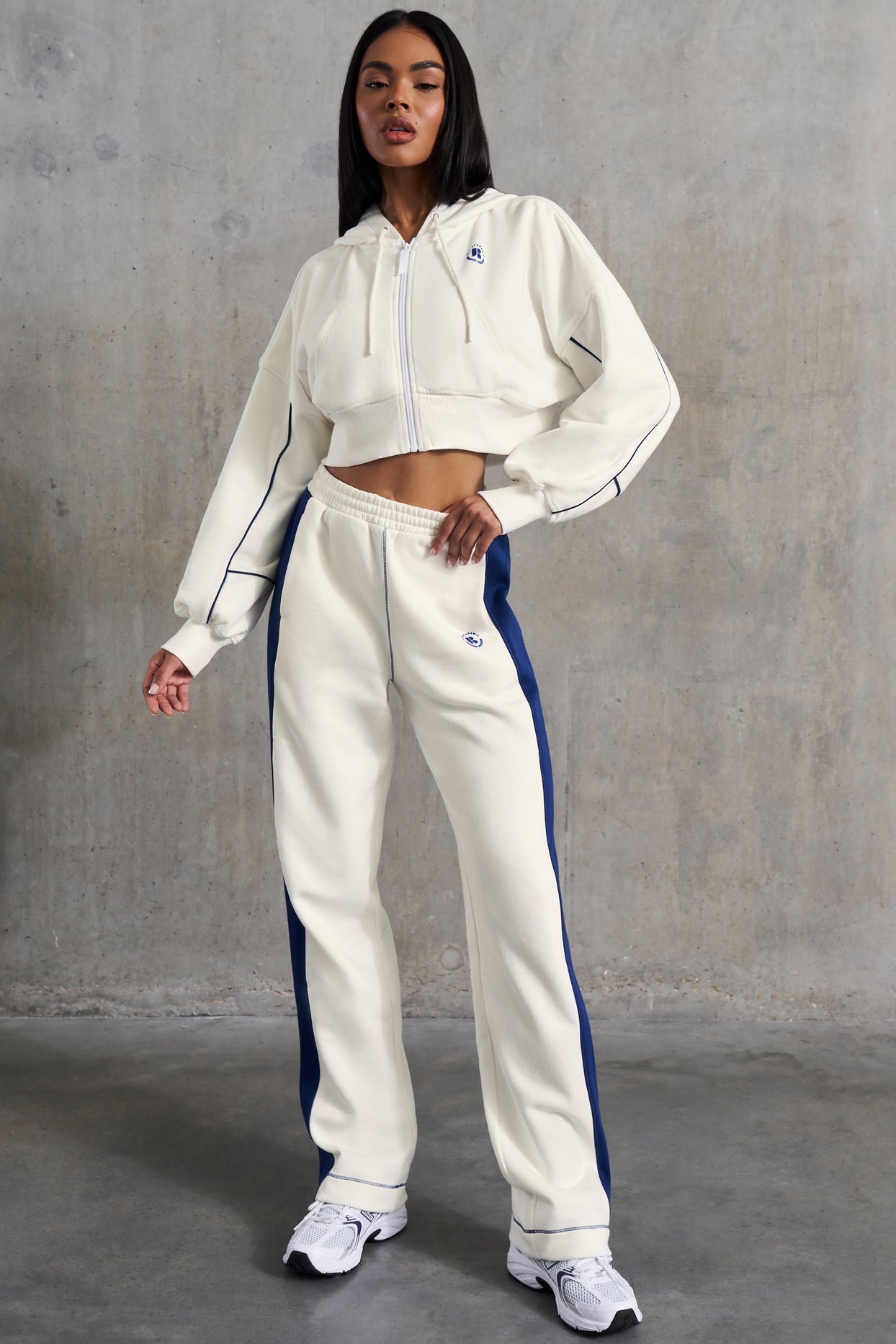 Petite Wide Leg Sweatpants in White – Oh Polly UK