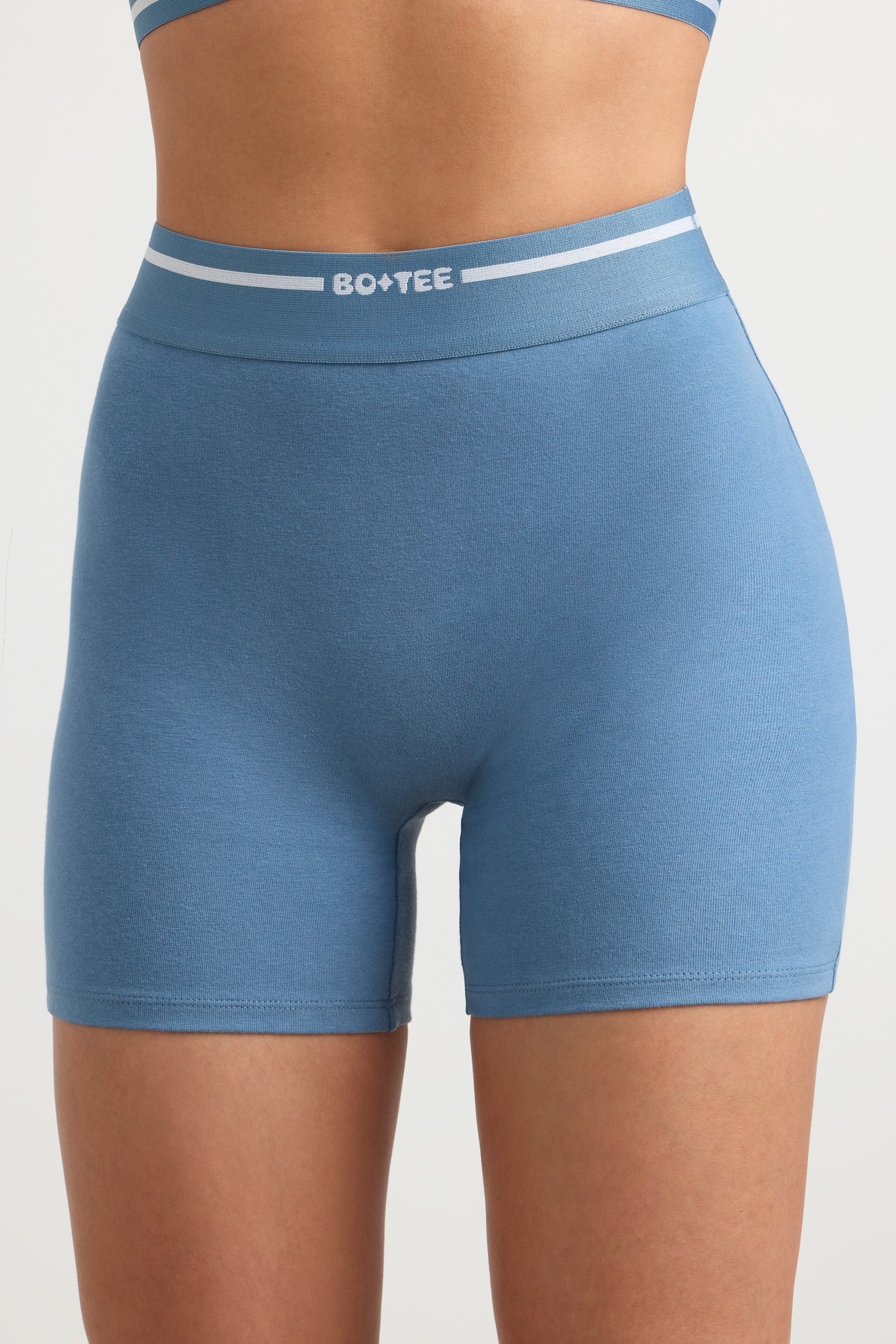 Mini short taille haute en bleu acier