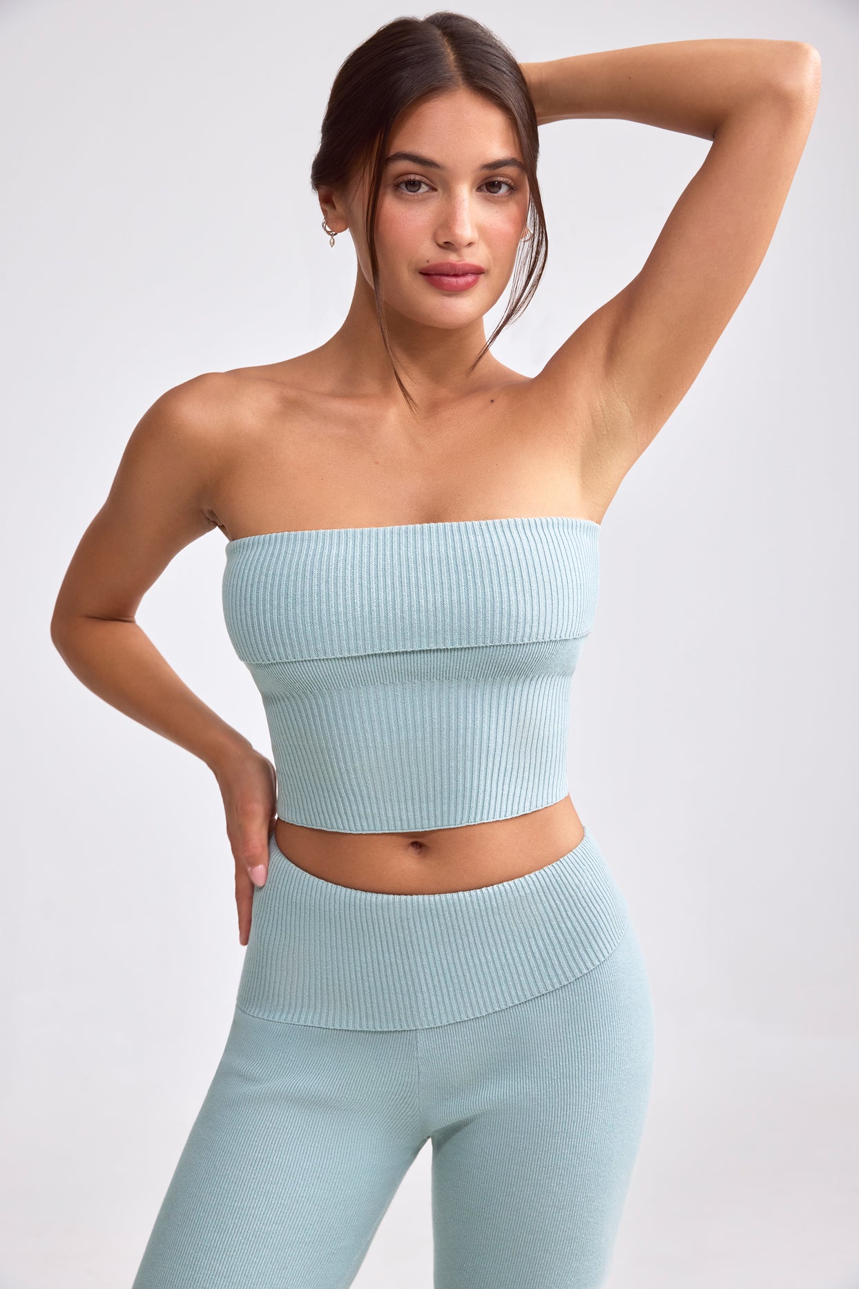 Haut court bandeau en grosse maille en bleu sarcelle poussiéreux