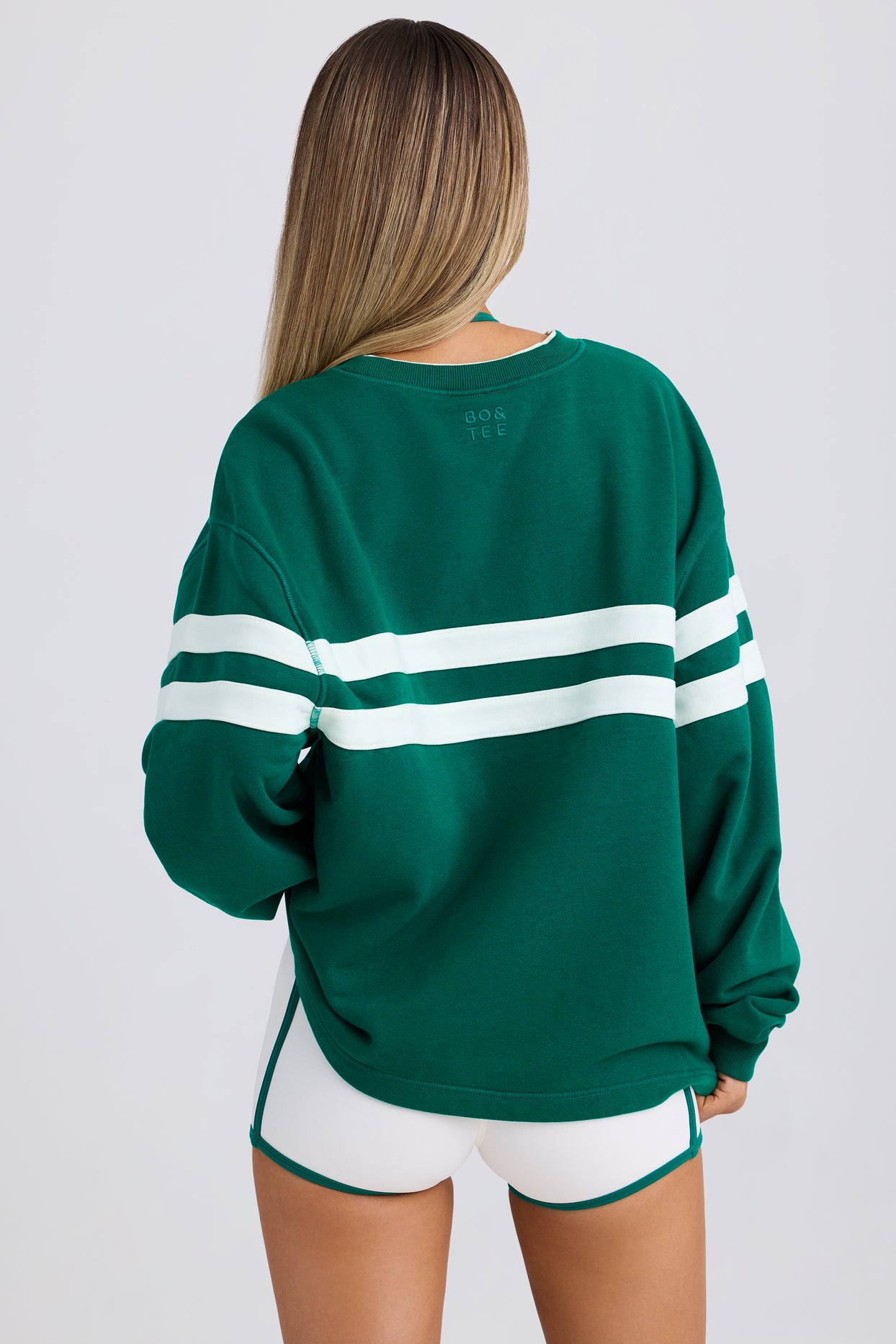 BT1656 Sweat-shirt surdimensionné en vert universitaire