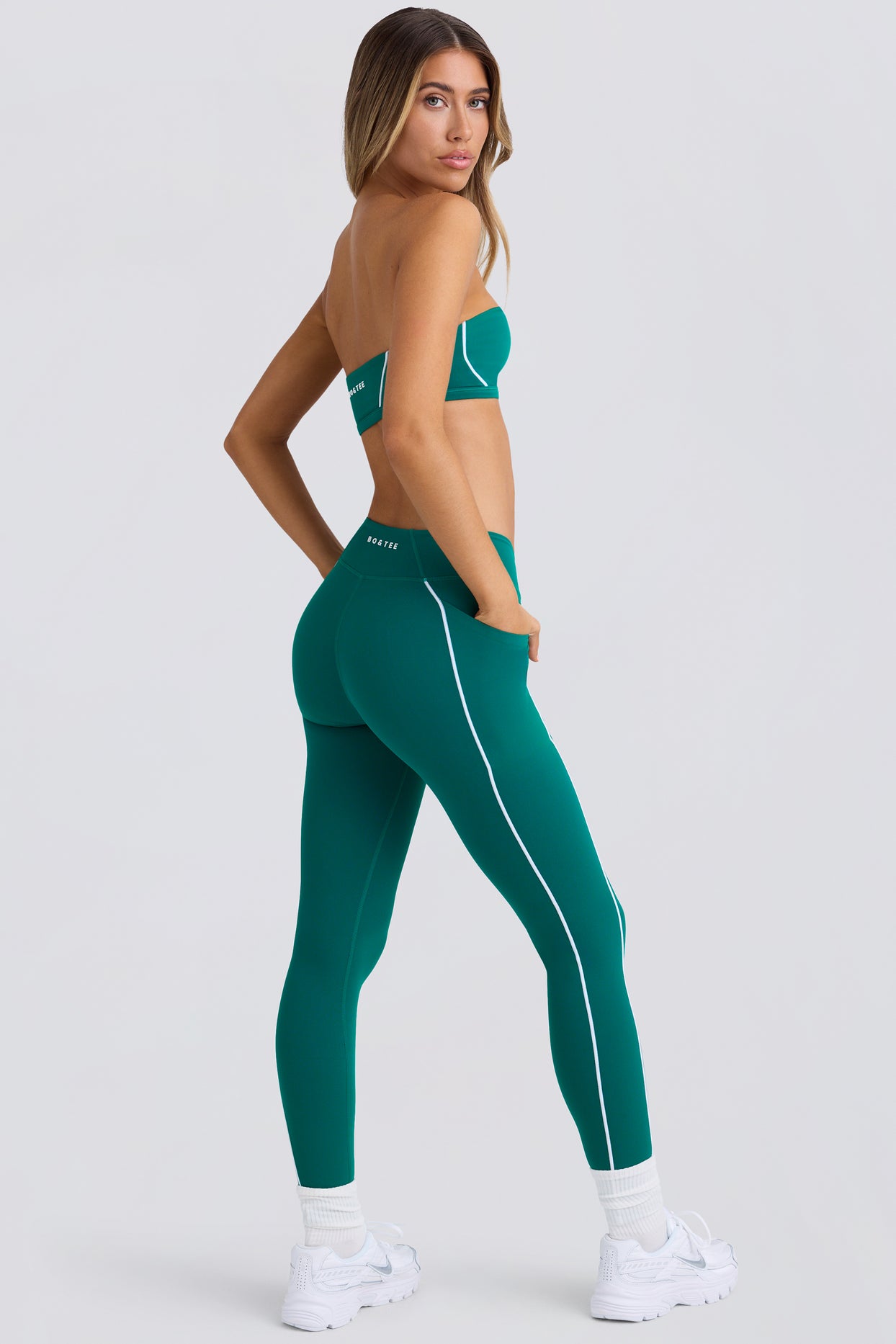 Soft Active Leggings in Varsity Green