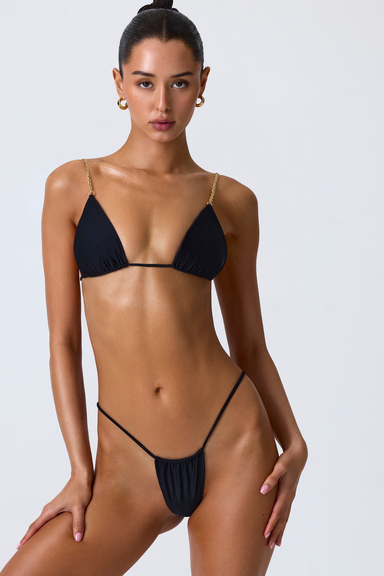Bas de bikini string froncé en noir