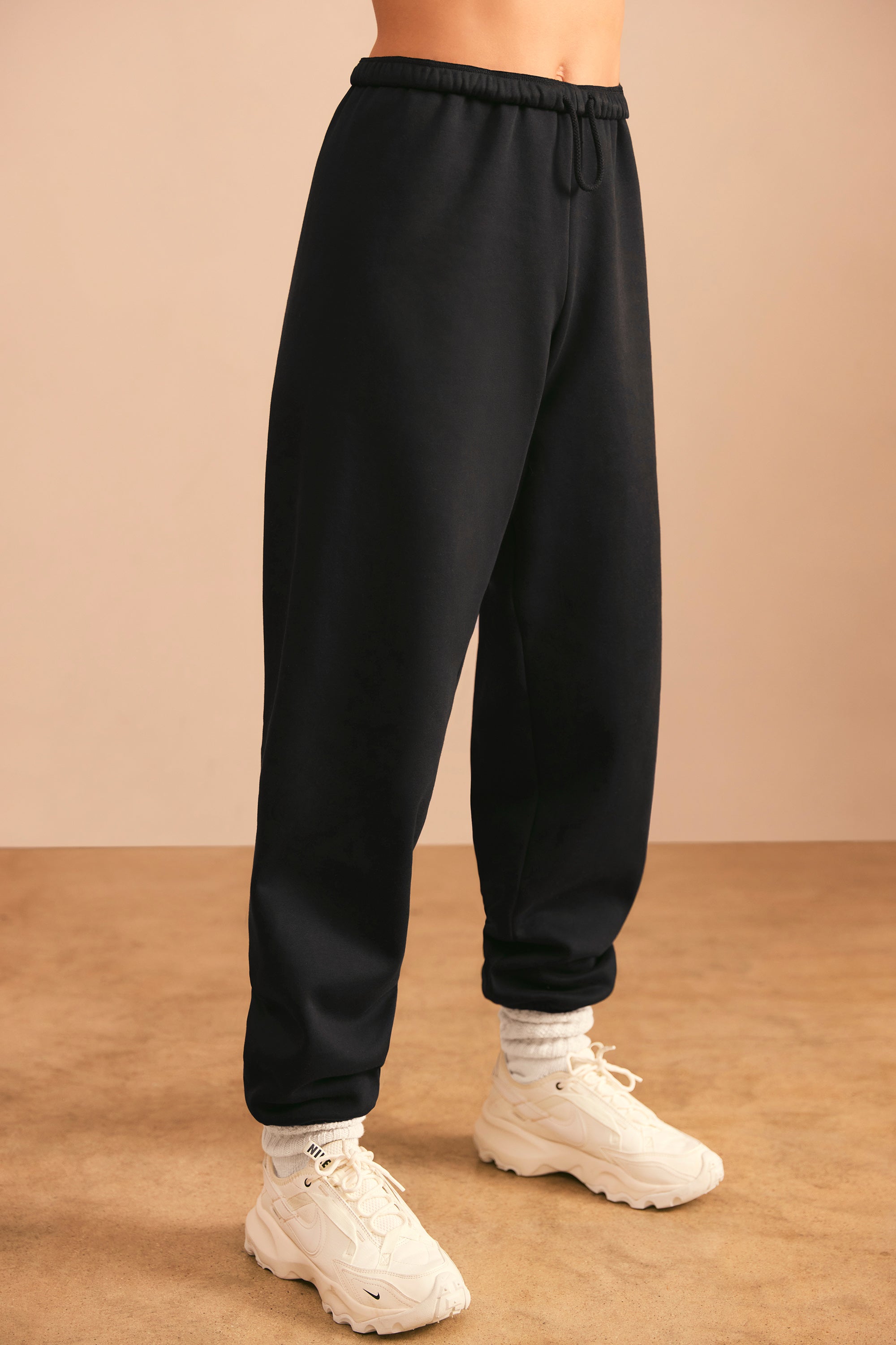 Petite store joggers black