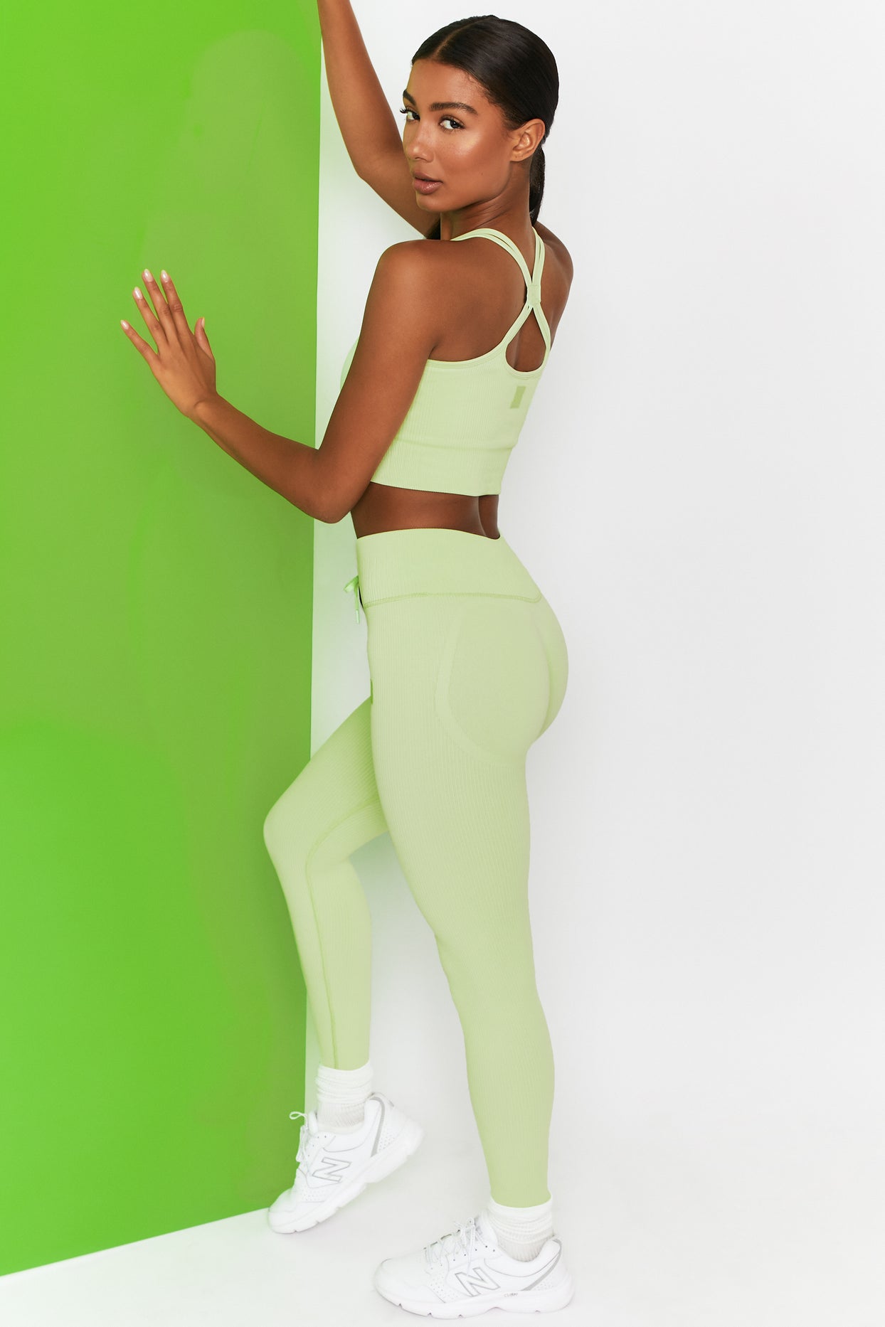 Bright Green Tropical Ferns Shiny Long Yoga Pants / Leggings - sizes u –  Ori Active